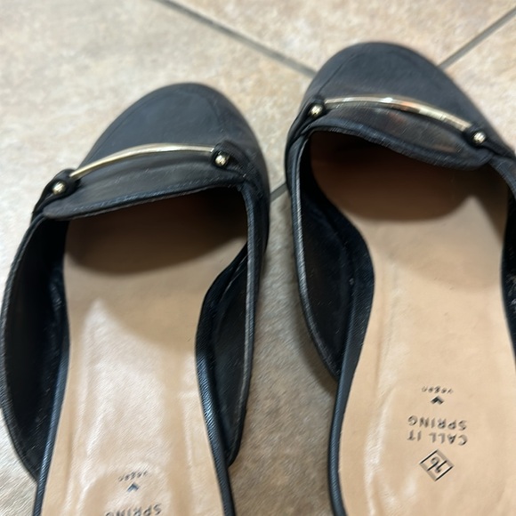 Call it Spring, black sandals size 7 US - Picture 2 of 5